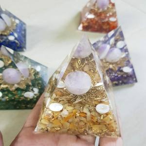 Lapislázuli con esfera Pirámide de orgón resina a granel energía orgonita pirámide al por mayor cristal chakra pirámide - Product Image 4