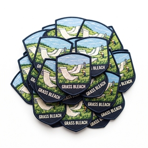 Parche Bordado Ovalado Personalizado al por Mayor, Insignia de Hilo de Lana con Borde Merrow, Fabricante de Emblemas Textiles para Ropa a Granel - Product Image 2
