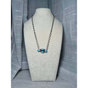 Collier en turquoise et argent sterling Golden Hill, fait main par des artistes Navajo - Bijou de collection culturelle - Product Image 4
