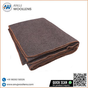 Mantas personalizadas para exteriores 80% de lana gris con dobladillo naranja - Product Image 2