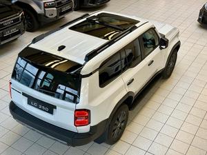 ใหม่/มือสอง ปี 2025 โตโยต้า แลนด์ ครูเซอร์ ปราโด กล้องมองหลัง 360 องศา รับน้ำหนัก 31-40 ตัน ระบบดีเซล/แก๊ส เกียร์อัตโนมัติ - Product Image 5