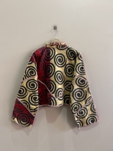 เสื้อแจ็คเก็ตผ้าฝ้ายสไตล์โบโฮแบบควิลท์ลายคันธา ทำมือ ย้อนยุคสไตล์อินเดีย แบบกลับด้านได้ - Product Image 6