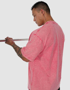 เสื้อยืดผู้ชายโอเวอร์ไซส์สำหรับฟิตเนสฟิตเนสซักแบบเปิดไหล่เสื้อยืดแขนสั้นสำหรับผู้ชาย - Product Image 6