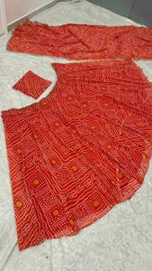 LANZAMIENTO ESPECIAL DE NAVRATRI: Tela LEHENGA CHOLI de Zain Exports, GEORGETTE Sintética con Bordes Estampados y Trabajo de Bordado Reversible para Bodas y Uso Casual - Product Image 5