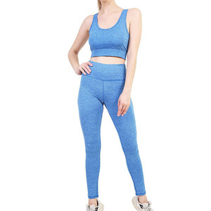 Conjunto de yoga a la moda para mujer, leggings de cintura alta y sujetador deportivo, ropa de fitness hecha a medida - Product Image 1