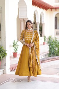 Salwar Kameez élégant en Georgette avec broderie Zari pour mariage indien, tenue de mariée pakistanaise, style traditionnel toutes saisons - Product Image 5