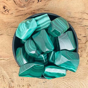 Malachite naturelle dégringolée en vrac pierre précieuse personnalisée avec taille et forme en gros en vrac - Product Image 1
