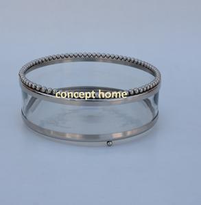 Bol à fruits décoratif tendance avec des motifs de feuilles métalliques dorées, support unique en verre transparent pour servir des fruits - Product Image 4