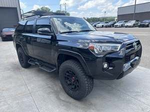 Neuf/Occasion 2023 pour 4Runner SR5 Premium 4WD SUV 25001-50000 Miles 6.1-8L Transmission Automatique 8 Airbags Toit Ouvrant Caméra Arrière 360° - Product Image 4