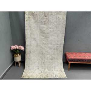พรมวินเทจสไตล์ตุรกี ขนาด 4.1x7.5 ฟุต สีเทาขอบขาว ทำจากขนสัตว์ - Product Image 1