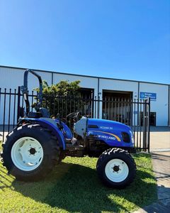 Meilleur prix New Holland tracteurs agricoles moteur solide garantie longue durée machines d'occasion à vendre. - Product Image 5