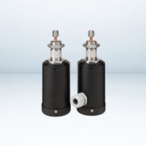 ULVAC DK5203-047 Water-Cooled Inlet Terminal for Coating Made in Japan - Product Image 1
