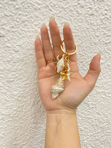 Llavero de Concha Marina Natural, Recuerdo Costero Hecho a Mano para Regalos - Product Image 5