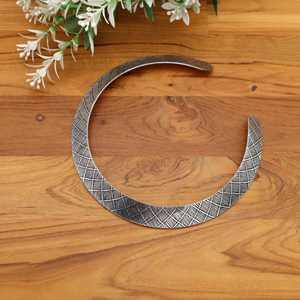 Collier ras du cou en métal clé grecque, collier de déclaration de collier tribal bijoux de festival Boho, finition or ou argent antique - Product Image 2