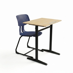 Escritorio Escolar Moderno ARSU con Superficie de Madera y Silla Colorida para Uso en el Aula - Product Image 2