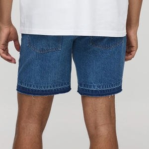 Shorts pour hommes, vêtements décontractés, service OEM en gros, design élégant et tendance, design respirant / Option de logo personnalisé avec ourlet tombant - Product Image 2