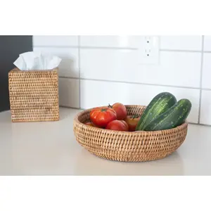 Elégant bol de service en rotin maillé fini naturel parfait pour les mariages, les événements et l'utilisation quotidienne de la cuisine à domicile Meilleurs prix - Product Image 1