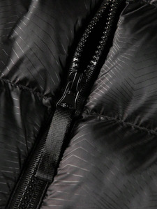 Chaqueta de Plumón Personalizada de Alta Calidad para Hombre, 100% Poliéster, Diseño Acolchado, Chaqueta Cortavientos con Capucha Desmontable para Invierno - Product Image 5