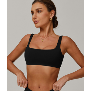 Logo personnalisé noir Maeve soutien-gorge de sport élégant encolure carrée et dos respirant séchage rapide fort impact femmes Gym Fitness soutien-gorge de sport - Product Image 1