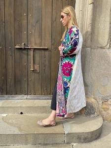 Chaqueta de Moda Bohemia de Alta Gama, Diseño de Diseñador, Tendencia 2025, para Fiestas, de Alta Calidad, con Estampado Floral, Larga hasta el Suelo, de Manga Larga - Product Image 2