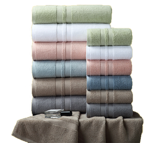 Ensemble de serviettes de bain en coton égyptien en gros, 600 GSM, blanc, serviettes de bain, de visage et de mains pour hôtel, 3 pièces, certifié OEKO-TEX - Product Image 4