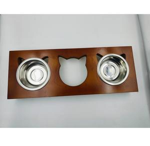 Comederos Elevados para Perros y Gatos de Acero Inoxidable con Base de Madera - Product Image 2