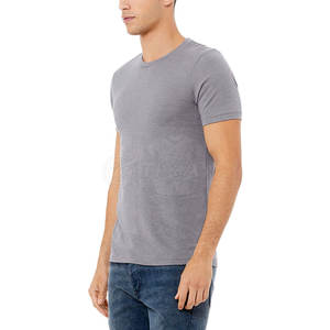 T-shirt pour homme au look élégant, fabriqué en coton doux, coupe décontractée, parfait pour un usage quotidien - Product Image 2