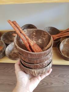 EXPORTATION DE NOIX DE COCO DÉLICAT DE HAUTE QUALITÉ, BON PRIX MILLIARDS - Product Image 4