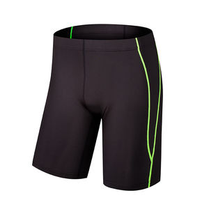 Short de gymnastique respirant ultra-flexible pour hommes pour l'entraînement de rue avec bandes réfléchissantes - Product Image 2