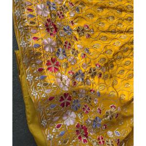 Georgette de créateur indien avec broderie Lehenga Choli avec Dupatta Party Wear Haldi Outfit Lehngha: Meilleure vente - Product Image 3
