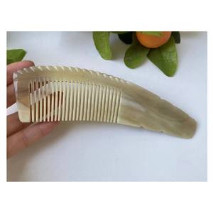 Peine de cuerno de búfalo marrón elegante de alta calidad, peine de uso doméstico de Color Natural al mejor precio, tipo de Peine común - Product Image 1