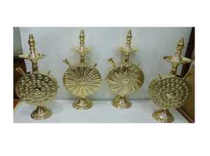 Juego de Narguile de Latón y Vidrio Farida de Lujo, Diseño Floral/Árabe Futurista Único, Tipo Curvo, Acabado Lacado para Mesa, Marca de Lujo - Product Image 3