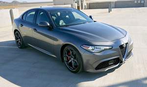 ALFA ROMEO GIULIA TI SPORT Q2 d'occasion 2018 LHD/RHD - Product Image 3