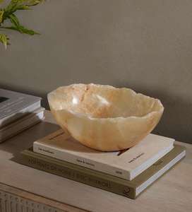 Bandeja de Servicio de Resina Artesanal Atemporal de Alta Demanda, Hecha a Mano y Pintada a Mano, Diseño de Conchas con Ondas Integradas, Libre de BPA, Decoración Ecológica - Product Image 1