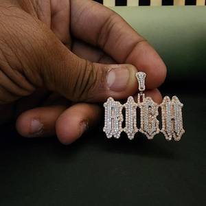 จี้ฮิปฮอปสแตนเลสสตีล DOPE JEWELLS แบบสั่งทำพิเศษ ประดับด้วยมอยส์ซาไนต์ 1.5 กะรัต สำหรับทุกวันพิเศษ - สำหรับทุกเพศ - Product Image 2