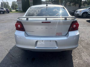 รถมือสองสภาพดี ปี 2011 ดอดจ์ เอว์เวอร์เจอร์ รุ่น He-at พวงมาลัยซ้าย - Product Image 5