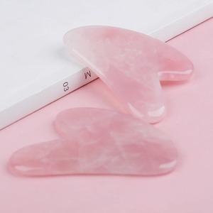 Vente en gros d'outils de beauté en pierre de jade naturel Gua Sha pour le visage et le corps - Product Image 4