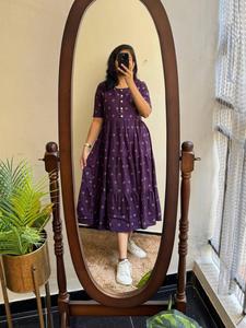 Vestido Midi púrpura de lujo Premium para mujer con estilo elegante de algodón con detalles de botones inspirados en Bollywood Ropa étnica - Product Image 2