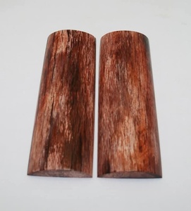 Poignées de couteau d'artisanat en écailles d'os pour couteaux de chasse, utilitaires et industriels, avec lame damas faizacraft - Product Image 2