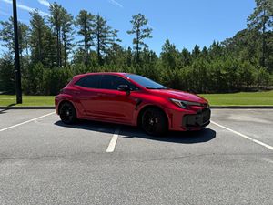 Toyota GR Corolla Core 2025, boîte manuelle à 6 vitesses, rouge supersonique, non modifiée - Product Image 2