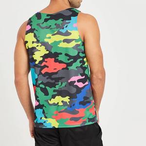Sublimation complète Débardeur de plage de haute qualité avec logo personnalisé Conception pour hommes Gym Stringer Vêtements de fitness Gilets sans manches en coton - Product Image 5