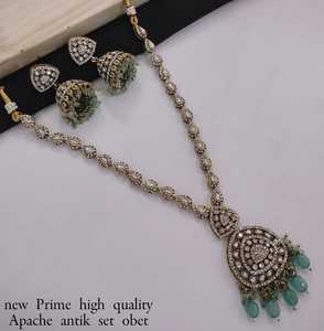 Merveilleux indien réel Kundan Premium qualité Triangel forme Minakari travail Jaypuri pendentif avec Jhumkhi boucle d'oreille ensemble pour les femmes - Product Image 4