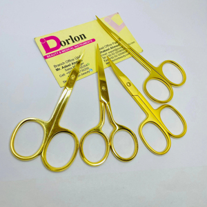 Ciseaux de manucure en acier inoxydable plaqué or avec logo personnalisé Ciseaux à sourcils personnalisés pour les soins personnels - Product Image 1