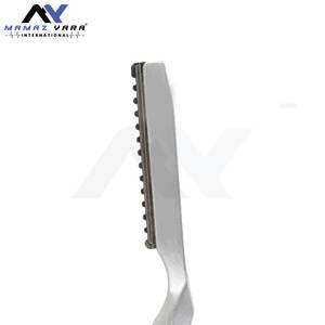 Rasoir de bord professionnel pour coiffer la conception de poignée confortable avec des caractéristiques de coupe de cheveux légères et équilibrées - Product Image 4