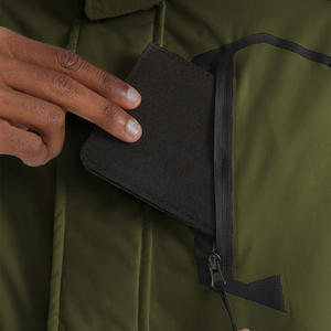 Chaqueta de esquí personalizada para hombre fabricante OEM con forro térmico a prueba de viento impermeable Shell Logo marca y etiquetado - Product Image 2