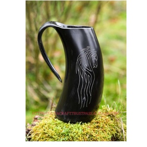 Chope en corne de vache, chope viking, récipient à boire en corne de bœuf pour les occasions spéciales, comme cadeau - Product Image 1