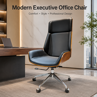 Chaise de bureau exécutive moderne en cuir avec panneau latéral en bois, chaise pivotante inclinable réglable, base en aluminium pour espace de travail de PDG
