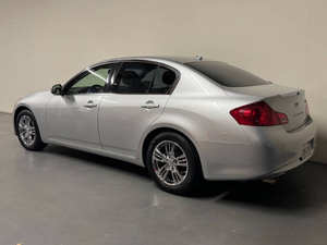 Infiniti G25 berline 2012 d'occasion, conduite à gauche - Product Image 6