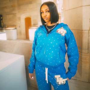 เสื้อมีฮู้ดแบบรูดซิปสำหรับผู้ชายเสื้อผ้าแนวสตรีทผ้าฟลีซผ้าเฟรนช์เทอร์รี่ผ้า100แนวสตรีทแวร์เสื้อมีฮู้ดผ้าคอตตอนผ้าฟลีซปักลายกันแดดวินเทอร์รี่สำหรับผู้ชาย - Product Image 1