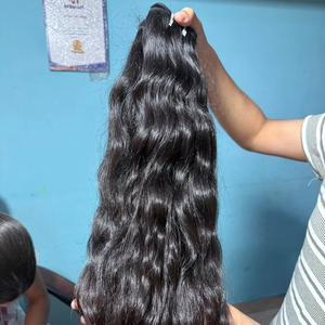 Extensiones de cabello humano indio ondulado negro Natural del 100 por ciento Ninguno Enredo Paquetes de cabello rizado Proveedor de cabello Virgen sin procesar - Product Image 1